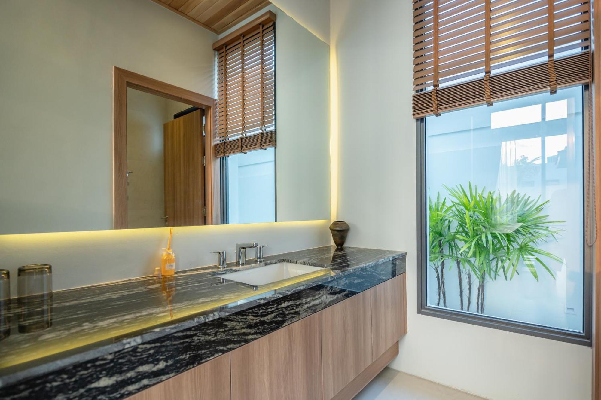 Mouana Breeze Mai Khao Vip 4-bedroom Pool 9911 Villa Phuket